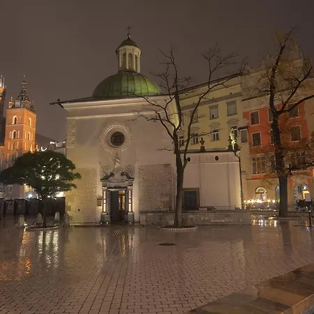 Toop - Near Market Square Kraków