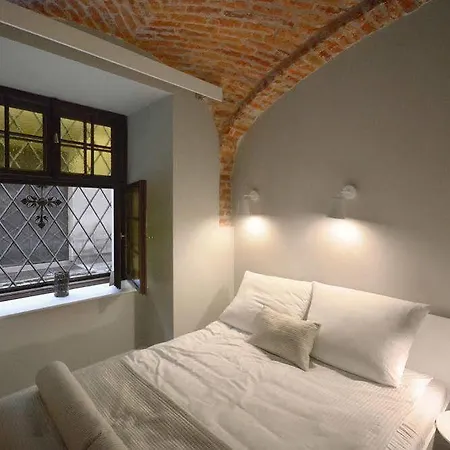 Toop - Near Market Square Apartament